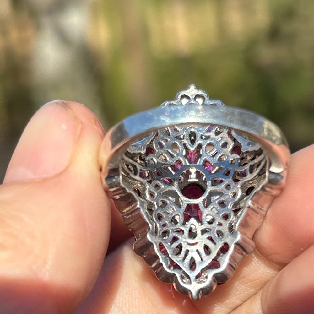 Beautiful garnet & sterling cocktail ring size 9 - Picture 9 of 11